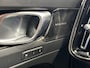 Volvo XC40 1.5 T5 Recharge Inscription Expression | Navigatie/Android/Apple Carplay | LM Velgen 19" | Voorstoelen/Stuur Verwarmd | Cruise Control Adaptief | PDC Voor en Achter | Airco |