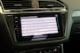 Volkswagen Tiguan 1,4 TSI eHybrid R-Line Business+ - Pano - Leer - Trekhaak