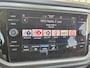 Volkswagen T-Roc 1.5 TSI Sport / Stoelverwarming / Achteruitrijcamera / Navigatie / Trekhaak / Apple CarPlay/Android Auto / All Season banden / Climate Control /