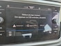 Volkswagen T-Roc 1.5 TSI Sport / Stoelverwarming / Achteruitrijcamera / Navigatie / Trekhaak / Apple CarPlay/Android Auto / All Season banden / Climate Control /