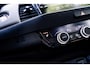 Honda Jazz 1.5 Full Hybrid Crosstar Automaat | Bi-Tone Surf Blue | Volledig onderhouden | Navigatie | PDC v/a | Camera | Carplay / Android Auto | Stoelverwarming