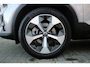 Volvo XC40 B4 197PK AUT7 Plus Dark | Semi elektrische trekhaak | Harman/Kardon Premium Audio | Adaptive Cruise & Pilot Assist | Verwarmbare voorstoelen | Verwarmbaar stuurwiel | Premium audio by Harman Kardon | 19" Velgen | Power Seats incl. Memory |