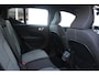 Volvo XC40 B4 197PK AUT7 Plus Dark | Harman/Kardon Premium Audio | Adaptive Cruise & Pilot Assist | Semi elektrische trekhaak | Verwarmbare voorstoelen | Verwarmbaar stuurwiel | Premium audio by Harman Kardon | 19" Velgen | Power Seats incl. Memory |