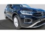 Volkswagen T-Roc 1.5 TSI Life Business 150pk | Navi | Climatronic | App Connect | Verwarmde stoelen |