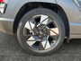 Hyundai Kona Comfort Smart 1.6 GDI HEV 140pk | KEYLESS ENTRY | CLIMA | NAVI | STOEL + STUURVERW. | ELEK. KOFFERBAK | CAMERA |