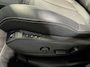 Peugeot 3008 1.2 Turbo GT | Navigatie/Android/Apple Carplay | LM Velgen 18" | Voorstoelen Verwarmd + Massage | Cruise Control Adaptief | Airco |