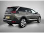 Peugeot 5008 1.2 PureTech Allure | Automaat | Navigatie | Apple carplay | Android auto | Camera | Parkeersensoren | Cruise control | Climate control | Lichtmetalen velgen | All season banden | Privacy glass |