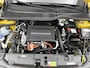 Peugeot e-208 EV Allure Pack 50 kWh | Automaat | Camera | Navigatie | Parkeersensoren | Climate control | Apple carplay | Android auto | Privacy glass | Cruise control |