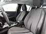 Peugeot e-208 EV Allure Pack 50 kWh | Automaat | Camera | Navigatie | Parkeersensoren | Climate control | Apple carplay | Android auto | Privacy glass | Cruise control |