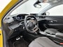 Peugeot e-208 EV Allure Pack 50 kWh | Automaat | Camera | Navigatie | Parkeersensoren | Climate control | Apple carplay | Android auto | Privacy glass | Cruise control |