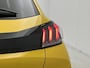 Peugeot e-208 EV Allure Pack 50 kWh | Automaat | Camera | Navigatie | Parkeersensoren | Climate control | Apple carplay | Android auto | Privacy glass | Cruise control |