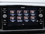 Volkswagen T-Cross 1.0 TSI Life Business | Climate Control | Parkeersensoren | 17 inch |