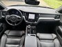 Volvo V60 2.0 T8 Plug-in hybrid AWD Plus Dark | SOH:94% | 455PK ! | Long Range | Google | Camera | Extra getint Glas | Trekhaak | Adaptive cruise | Power Seats | Memory | Blis | Dealer onderhouden | Keyless entry/start |