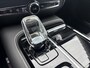 Volvo V60 2.0 T8 Plug-in hybrid AWD Plus Dark | SOH:94% | 455PK ! | Long Range | Google | Camera | Extra getint Glas | Trekhaak | Adaptive cruise | Power Seats | Memory | Blis | Dealer onderhouden | Keyless entry/start |