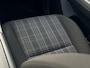 Hyundai Santa Fe 1.6 T-GDI PHEV Comfort Smart 4WD 7p. Automaat / 7 Persoons / Adaptive Cruise Control / Elek. Stoelen Voor / Stoel- & Stuurverwarming / Keyless / Elek. Achterklep / Achteruitrijcamera /