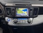 Toyota RAV4 2.5 Hybrid 2WD Style |1e eigenaar | Orgineel NL | Camera | Parkeersensoren | Beschermstrip achterbumper | Navigatie af fabriek