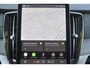 Volvo XC90 T8 Recharge AWD Ultra Dark - Luchtvering - Panorama/schuifdak - IntelliSafe Assist & Surround - 360º Camera - Bowers & Wilkins audio - Adaptieve LED koplampen - Verwarmde voorstoelen, stuur & achterbank - Parkeersensoren voor & achter - Elektr. bedienb. voorstoelen met geheugen - Geventileerde voorstoelen - Head up display - Draadloze tel. lader - Extra getint glas - Inklapbare trekhaak - 21' LMV