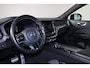 Volvo XC60 Recharge T8 AWD R-Design - Panorama/schuifdak - IntelliSafe Assist & Surround - 360º Camera - Harman/Kardon audio - Adaptieve LED koplampen - Verwarmde voorstoelen - Parkeersensoren voor & achter - Elektr. bedienb. bestuurdersstoel met geheugen - Inklapbare trekhaak - 19' LMV