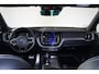 Volvo XC60 Recharge T8 AWD R-Design - Panorama/schuifdak - IntelliSafe Assist & Surround - 360º Camera - Harman/Kardon audio - Adaptieve LED koplampen - Verwarmde voorstoelen - Parkeersensoren voor & achter - Elektr. bedienb. bestuurdersstoel met geheugen - Inklapbare trekhaak - 19' LMV