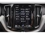 Volvo XC60 Recharge T8 AWD R-Design - Panorama/schuifdak - IntelliSafe Assist & Surround - 360º Camera - Harman/Kardon audio - Adaptieve LED koplampen - Verwarmde voorstoelen - Parkeersensoren voor & achter - Elektr. bedienb. bestuurdersstoel met geheugen - Inklapbare trekhaak - 19' LMV