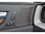 Volvo XC60 Recharge T8 AWD R-Design - Panorama/schuifdak - IntelliSafe Assist & Surround - 360º Camera - Harman/Kardon audio - Adaptieve LED koplampen - Verwarmde voorstoelen - Parkeersensoren voor & achter - Elektr. bedienb. bestuurdersstoel met geheugen - Inklapbare trekhaak - 19' LMV