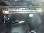 Mercedes-Benz A-klasse 200 Business Solution AMG Line, Led ,Sfeerverl., Pano/schuifdak ,Leder enz .