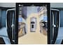 Volvo XC90 T8 Recharge AWD Ultra Black Edition - Panorama/schuifdak - Luchtvering - IntelliSafe Surround - 360º Camera - Bowers & Wilkins audio - Adaptieve LED koplampen - Verwarmde voorstoelen, stuur & achterbank - Parkeersensoren voor & achter - Elektr. bedienb. voorstoelen met geheugen - Geventileerde voorstoelen - Head up display - Draadloze tel. lader - Extra getint glas - Inklapbare trekhaak - 21' LMV