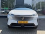 Peugeot e-5008 GT Long Range 97 kWh 7p VOORRAAD VOORDEEL | Panoramisch schuifdak | Trekhaak | Warmtepomp | Stoelverwarming | Navigatie |