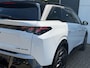 Peugeot e-5008 GT Long Range 97 kWh 7p VOORRAAD VOORDEEL | Panoramisch schuifdak | Trekhaak | Warmtepomp | Stoelverwarming | Navigatie |