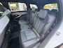 Peugeot e-5008 GT Long Range 97 kWh 7p VOORRAAD VOORDEEL | Panoramisch schuifdak | Trekhaak | Warmtepomp | Stoelverwarming | Navigatie |