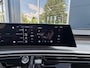 Peugeot e-5008 GT Long Range 97 kWh 7p VOORRAAD VOORDEEL | Panoramisch schuifdak | Trekhaak | Warmtepomp | Stoelverwarming | Navigatie |