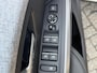 Peugeot e-5008 GT Long Range 97 kWh 7p VOORRAAD VOORDEEL | Panoramisch schuifdak | Trekhaak | Warmtepomp | Stoelverwarming | Navigatie |