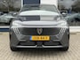 Peugeot E-3008 EV 96 kWh 230pk Long Range Allure VOORRAAD VOORDEEL | Warmtepomp | Trekhaak | Stoelverwarming | Navigatie | Camera | Cruise Control |