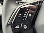 Peugeot E-3008 EV 96 kWh 230pk Long Range Allure VOORRAAD VOORDEEL | Warmtepomp | Trekhaak | Stoelverwarming | Navigatie | Camera | Cruise Control |