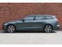 Volvo V60 T6 Automaat Plug-in hybrid AWD Business Edition | 360 graden camera | Harman Kardon | Adaptieve cruise control | BLIS | Achteruitrijcamera | 19 inch. lichtmetalen velgen | Parkeersensoren voor + achter | Apple carplay/ Android auto