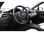 Toyota C-HR / C-HR+ 1.8 Hybrid Dynamic | Leder | Apple Carplay / Android Auto | Keyless | Adaptive Cruise | Clima | Parkeersensoren voor/achter | Camera | 18 inch