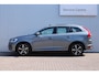 Volvo XC60 2.0 T5 FWD R-Design | Panorama dak| Standkachel| Trekhaak| Lederen Sportstoelen| Electrisch verstelbare voorstoelen| Verwarmbare voorstoelen| Bluetooth