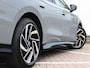 Volkswagen ID.7 Pro Business 77 kWh | HUD | DCC | Stoel verwarming & ventilatie | Voorruitverwarming | 360 camera | Elektrisch verstelbare voorstoelen + memory | Premium audio |