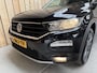 Volkswagen T-Roc 1.5 TSI Style Business Automaat | Climate control | Adaptieve cruise control | Achteruitrijcamera | Getint glas | LED verlichting | Apple CarPlay/Android Auto | Parkeersensoren voor en achter