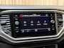 Volkswagen T-Roc 1.5 TSI Style Business Automaat | Climate control | Adaptieve cruise control | Achteruitrijcamera | Getint glas | LED verlichting | Apple CarPlay/Android Auto | Parkeersensoren voor en achter