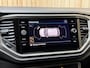 Volkswagen T-Roc 1.5 TSI Style Business Automaat | Climate control | Adaptieve cruise control | Achteruitrijcamera | Getint glas | LED verlichting | Apple CarPlay/Android Auto | Parkeersensoren voor en achter