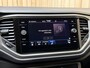 Volkswagen T-Roc 1.5 TSI Style Business Automaat | Climate control | Adaptieve cruise control | Achteruitrijcamera | Getint glas | LED verlichting | Apple CarPlay/Android Auto | Parkeersensoren voor en achter