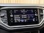 Volkswagen T-Roc 1.5 TSI Style Business Automaat | Climate control | Adaptieve cruise control | Achteruitrijcamera | Getint glas | LED verlichting | Apple CarPlay/Android Auto | Parkeersensoren voor en achter
