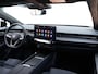 Volkswagen ID.7 Limited Edition Plus 59 kWh accu, 150 kW / 204 PK | 360 camera | HUD | Stoel en stuurverarming | Elektrisch verstelbare voorstoelen + memory | Wegklapbare trekhaak | Voorruitverwarming |