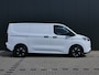 Ford E-Transit Custom 320 L1H1 Trend 71 kWh | 218pk | Camera | CarPlay/Android Auto | Bijrijders Bank | Stoel/Stuur Verwarming | LED | Voorruit Verwarming