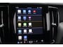 Volvo XC60 T6 Recharge AWD Plus Dark | Longe Range | Stoelverwarming | Leder | Panoramadak | Parkeercamera | Keyless