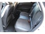 Renault Captur 1.0 TCe 90 Intens, Wit metallic, Zwart dak, Donker glas, Navi, Clima, Stoelverwarming, Trekhaak, Pdc voor + achter + camera