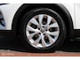 Renault Captur 1.0 TCe 90 Intens, Wit metallic, Zwart dak, Donker glas, Navi, Clima, Stoelverwarming, Trekhaak, Pdc voor + achter + camera