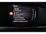 Volvo V40 T2 Nordic | Climate Control | Cruise Control | Dealeronderhouden | 1ste Eigenaar | Navigatie | Parkeersensoren achter | High Performance Audio | LED Dag Verlichting