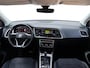 SEAT Ateca 1.5 TSI Xperience Business Intense | Wegklapbare trekhaak | Stoelverwarming voor | Achteruitrijcamera | Voorruitverwarming | Apple carplay / Android auto |